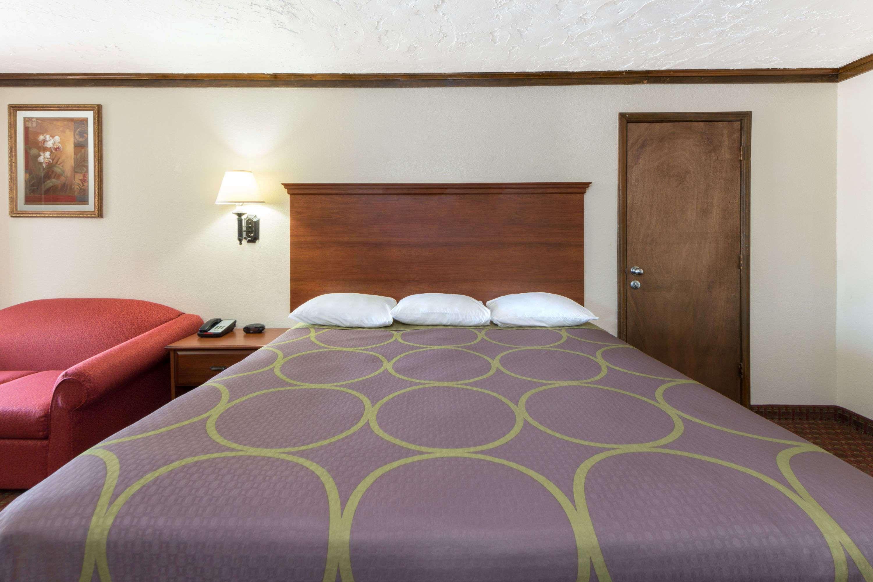 Super 8 By Wyndham Enid Hotel Buitenkant foto