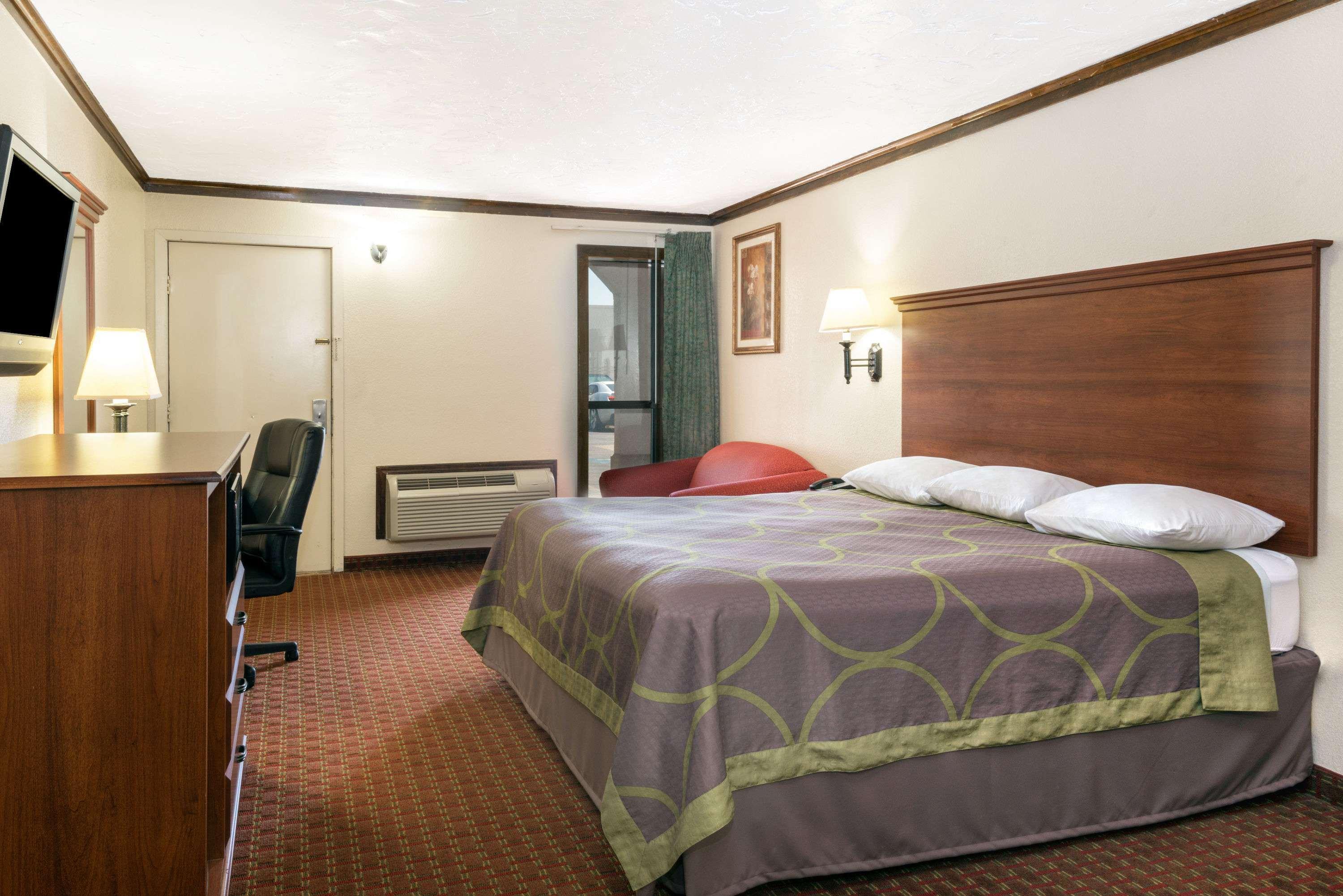 Super 8 By Wyndham Enid Hotel Buitenkant foto