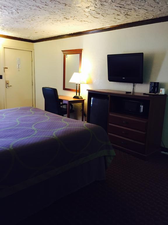 Super 8 By Wyndham Enid Hotel Buitenkant foto